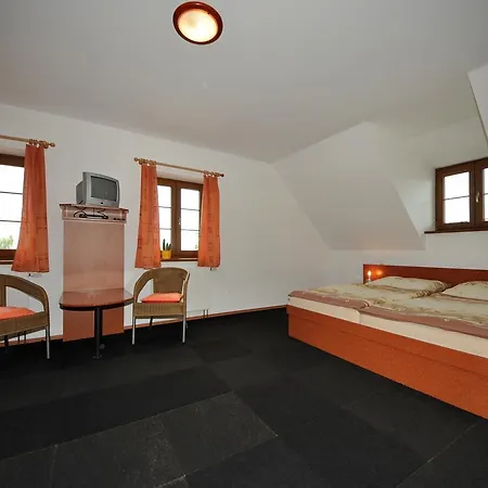 Pensión Praktik Krumlov 3*