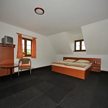 Pensión Praktik Krumlov 3*