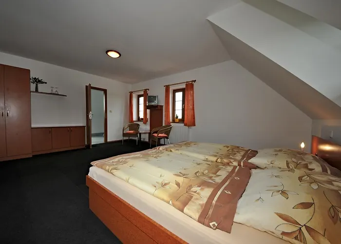 Praktik Krumlov Πανσιόν Přísečná